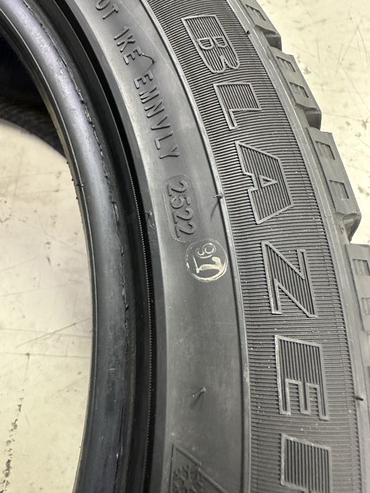 Авто шины 245/45R18 (2шт)