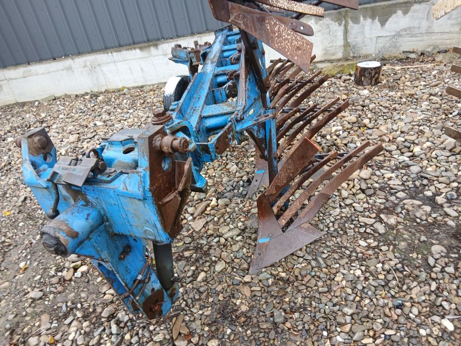 Plug reversibil 4 brazde