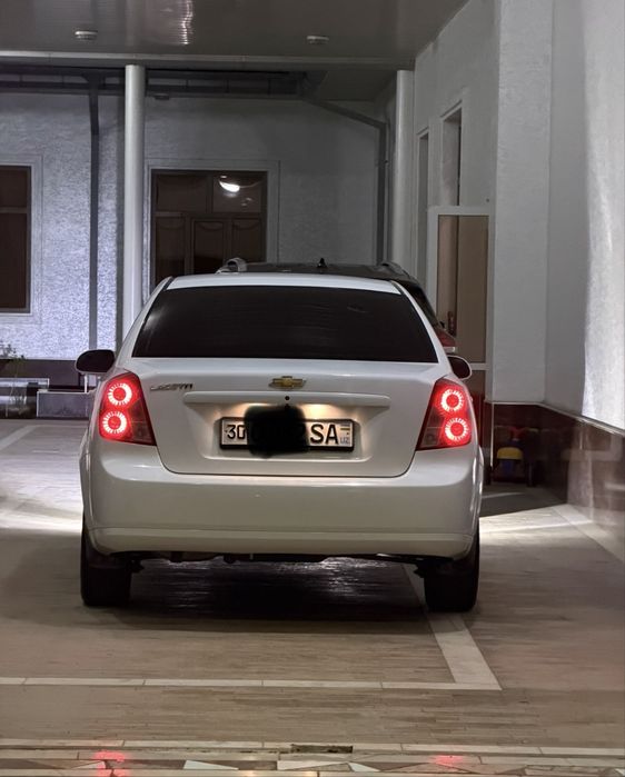 Lacetti 1.8 2011