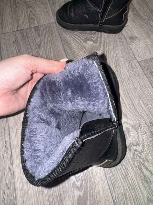 Продам угги детские