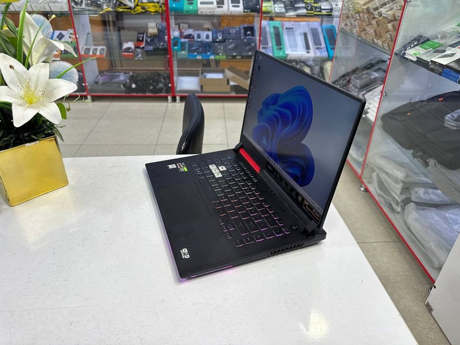 Asus Rog Strix Ryzen 9-5900HX 16/512 SSD RTX 3060-6gb