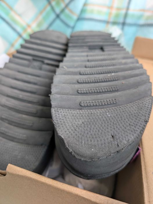 Dr. Martens, Converse, Art Company, Nike маратонки, кецове сандали