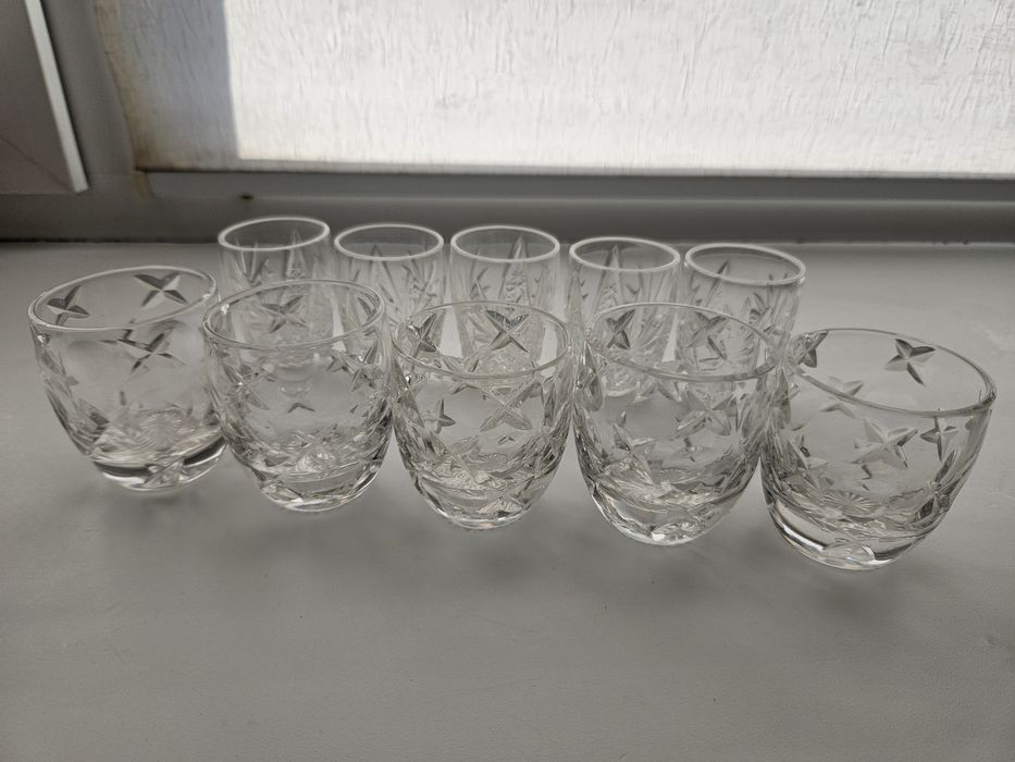 Продам рюмки хрустальные