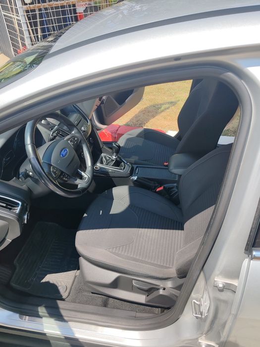 Ford focus 2017 benzina