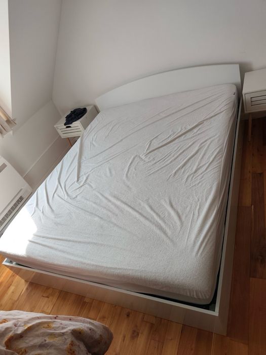 Спалня 160/200 с повдигащ механизъм и матрак