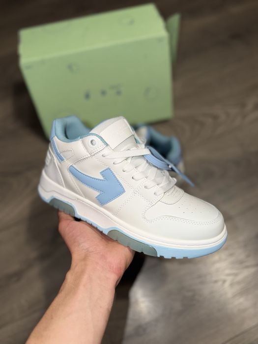 Off White