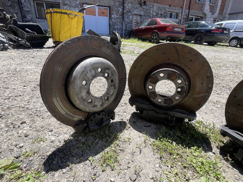 БМВ Е60 535D дискове и апарати