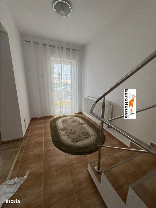 Apartament cu 3 camere la vila de vanzare in Alba Iulia