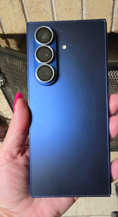 Телефон Samsung Z fold 7