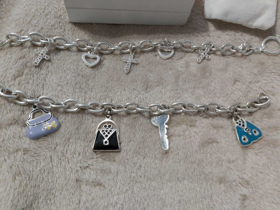 Дамски гривни Pierre Cardin