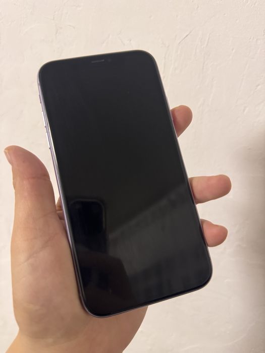 Продам iphone 11 64 гигб