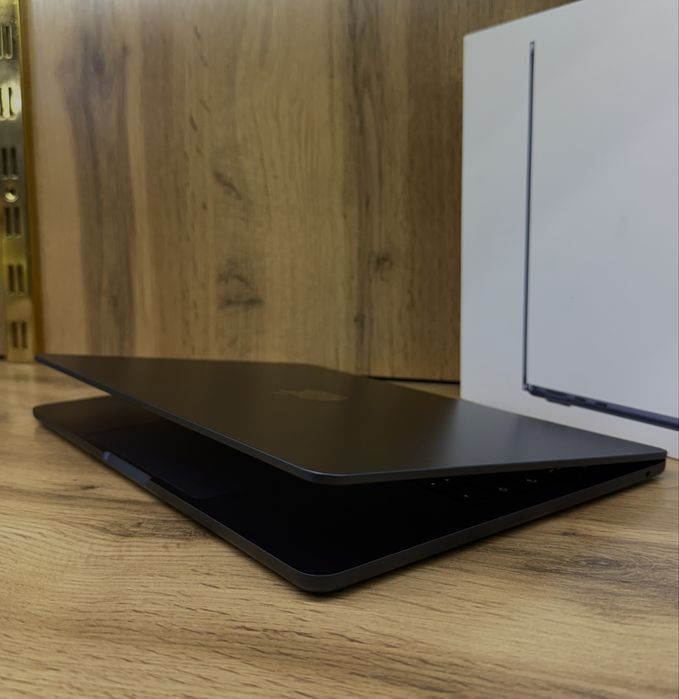 MacBook Air M5 13” 16/512GB 100% Full Box Midnight