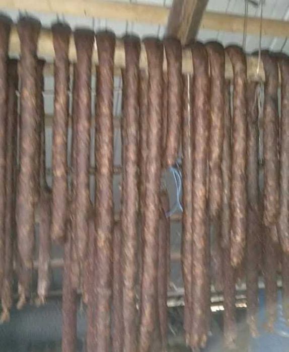 Afum mezeluri de orice tip