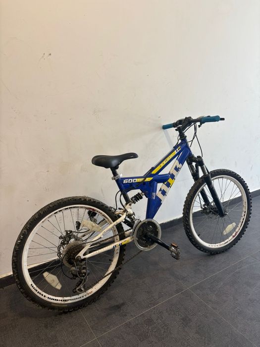 Bicicleta cu roți de 24
