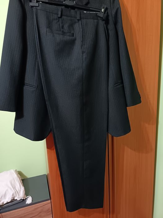 Sacou, vestă și pantaloni