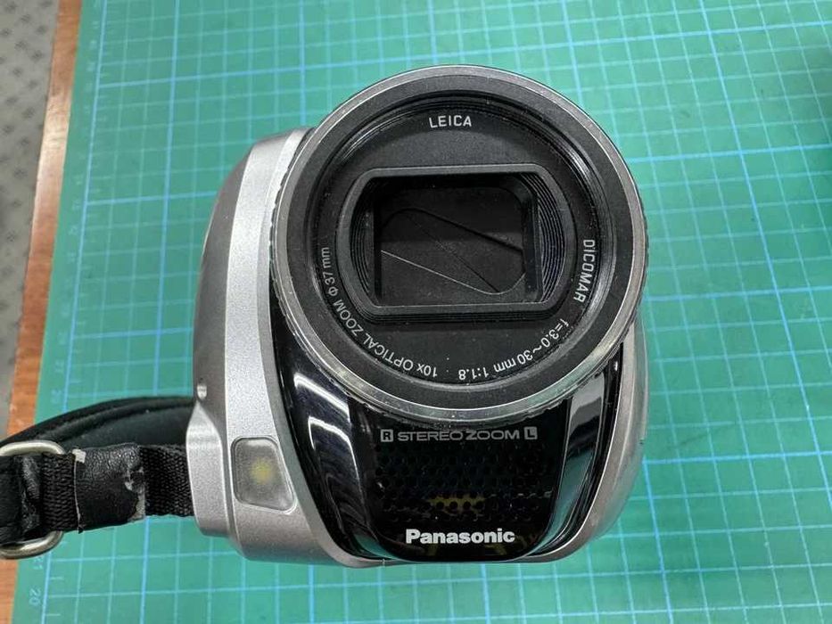 o camera pentru filme 3ccd pe hdd panasonic