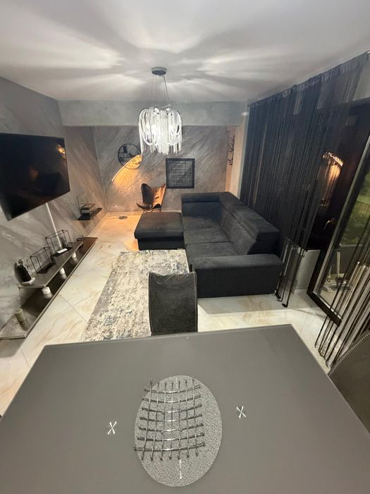 Apartament cu 2 camere de închiriat