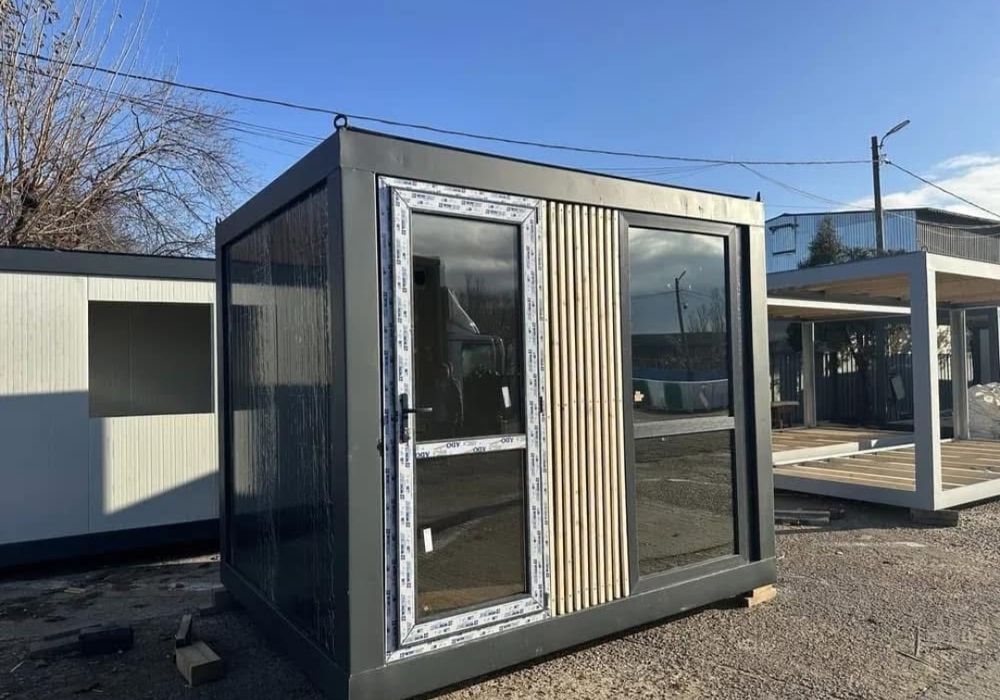 Vand containere modulare la super preț-calitate