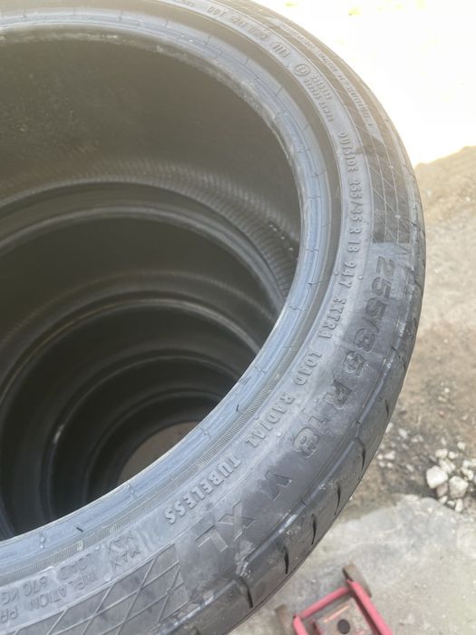 Пара летние шины 255/35/18 Continental