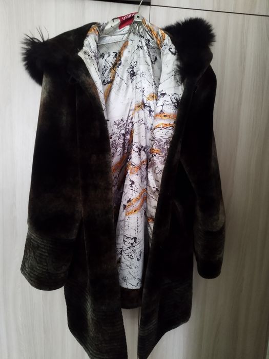Пальто- шуба зимнее продам