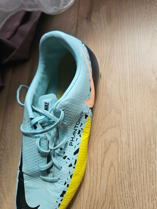 Adidasi de fotbal Nike Phantom Gt