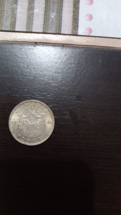 Vând moneda 500 lei