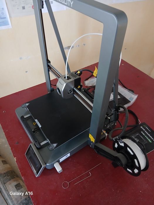 3D printer, Creality firma, holati a'lo, yangi, 2026-yil