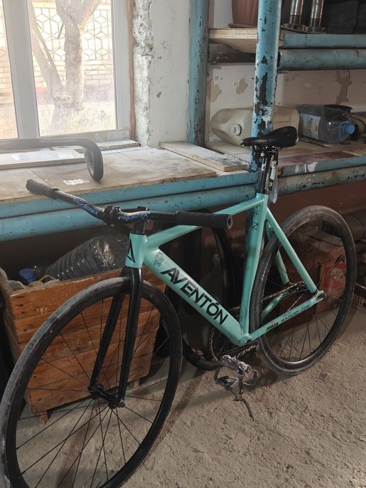 Aventon low mataro