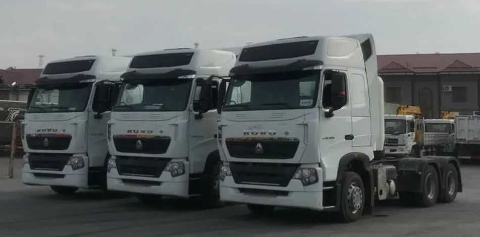 Седельный тягач Sinotruk Howo-T7H 6x4 CNG