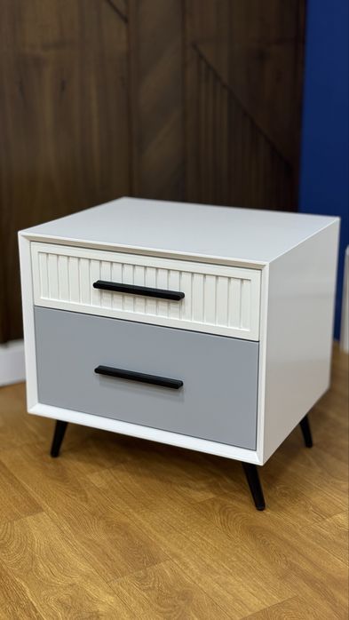 Крашеная мебель: тумба неоклассика