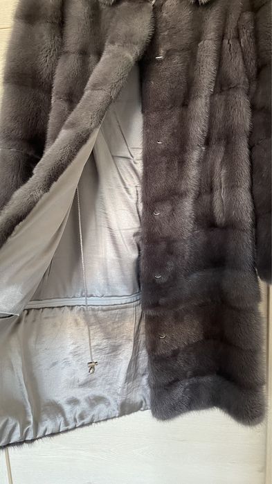 Продам норковую шубу