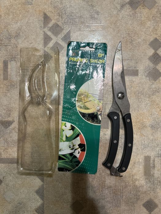 Секатор для резки веток