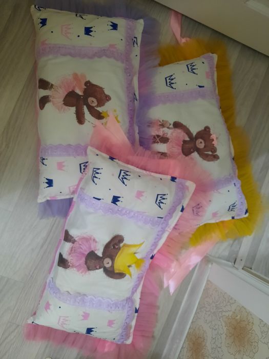 Бортики в манеж для девочки