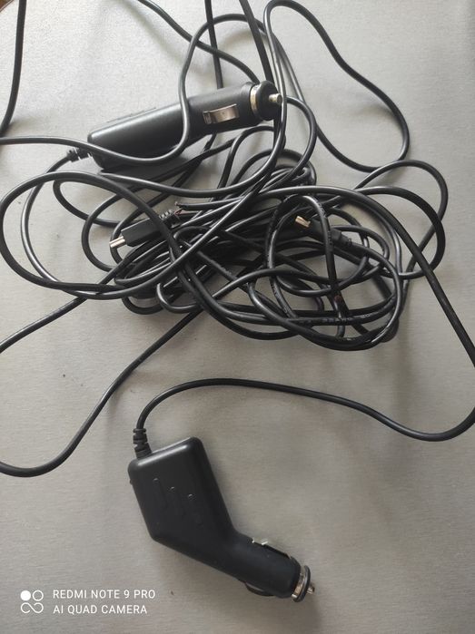 Зарядка для телефона и др.