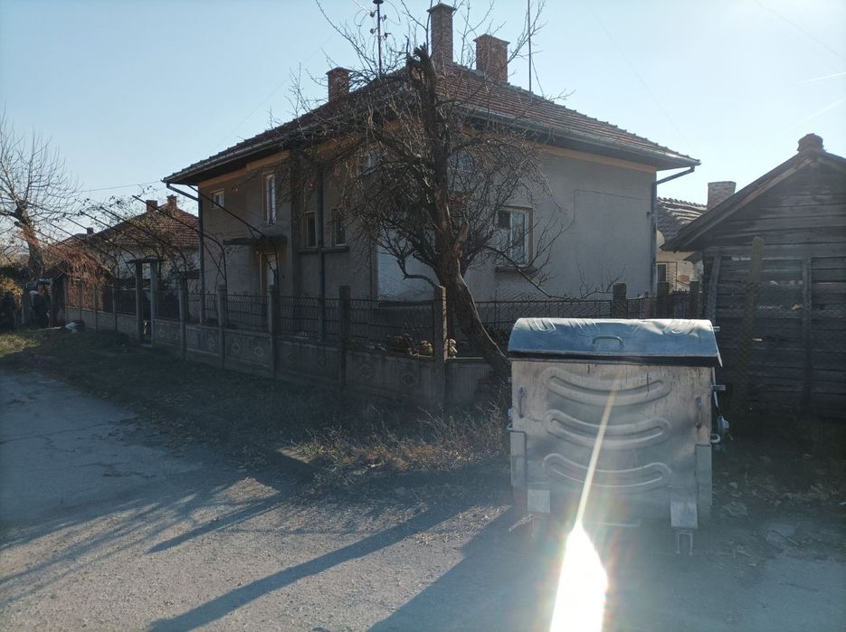 Продава къща в гр. Вълчедръм
