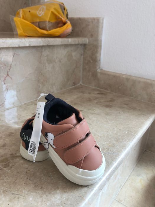 Деткси обувки  HM 18/19 Снупи