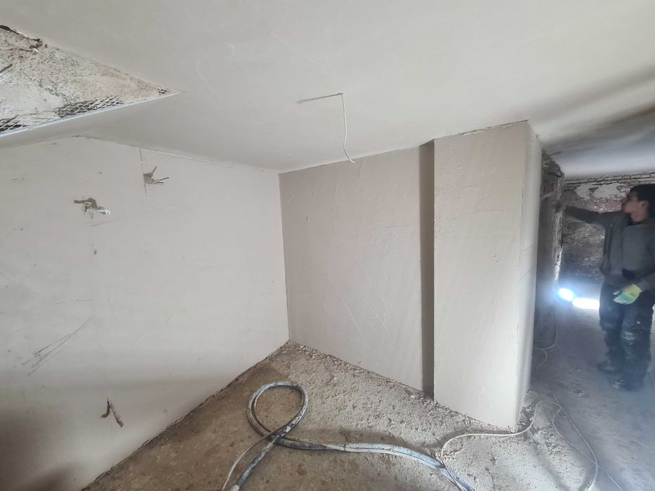 Полагане на машинна мазилка! Не правим "евтино. Правим правилно.