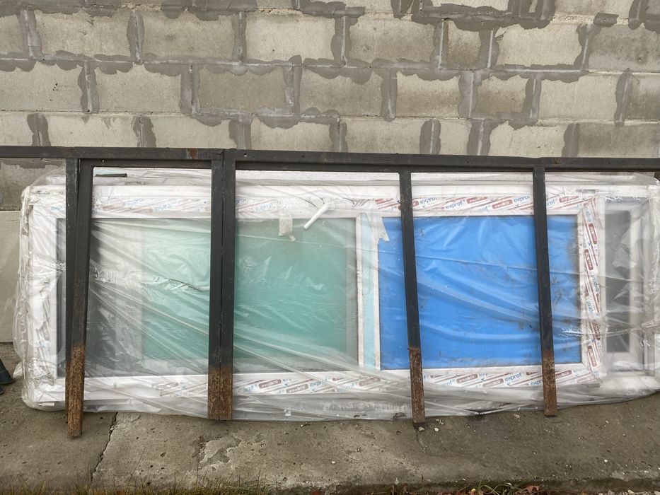 Пластиковые двери