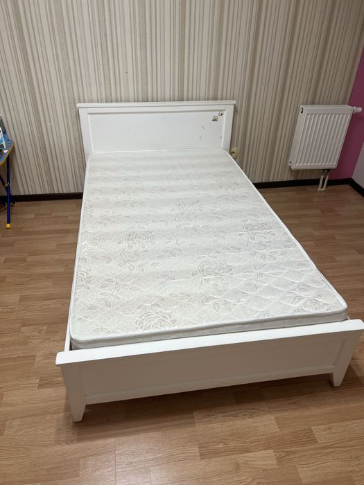 Продам кровать в хорошем состоянии