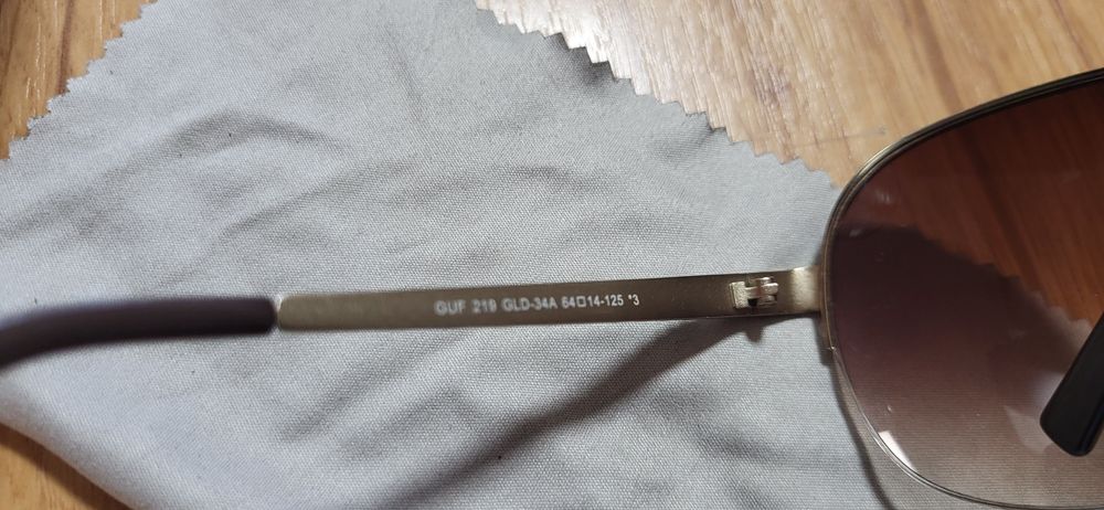 Guess слънчеви очила