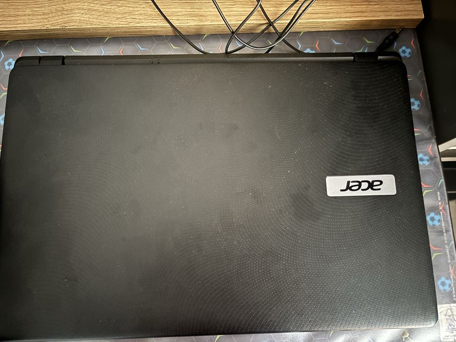 Vand laptop acer cu tot cu incarcator doar predare personala