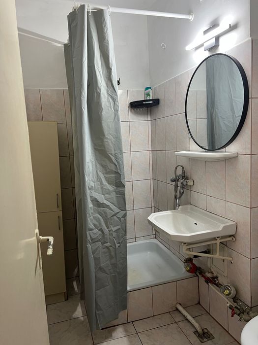 Proprietar vand garsoniera Far