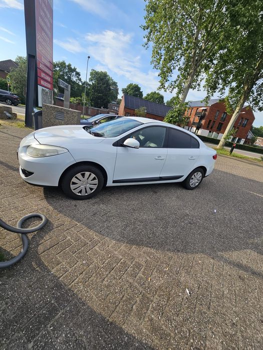 RENAULT Fluence 2011 — imagine 3