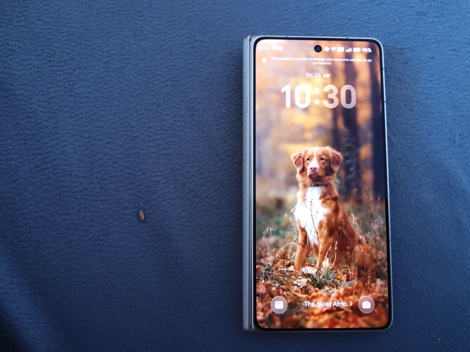 Honor v6 в гаранция от Технополис, като нов, с оригинален кейс. Без бартер, златист