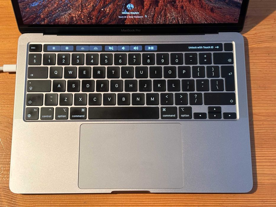 Macbook Pro M1 13inch 8 Ram 512gb SSD