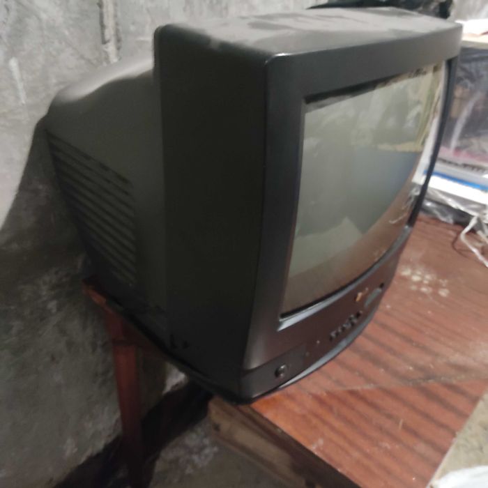 Телевизор LG, пролам