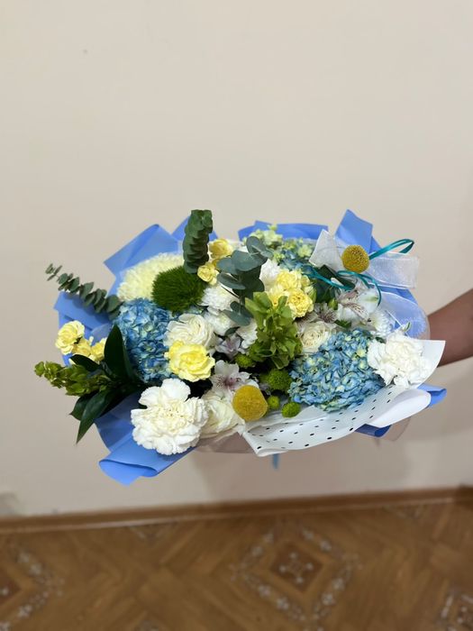 Цветы свежие 5-6 часов