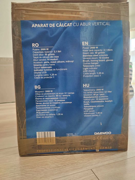 Aparat de calcat vertical cu abur Daewoo DGS2000, 2000 W, 2.1 litri, debit abur 40 g/minut, Display LCD