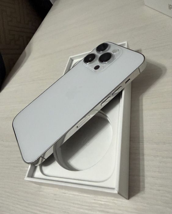 продам iphone 14 pro