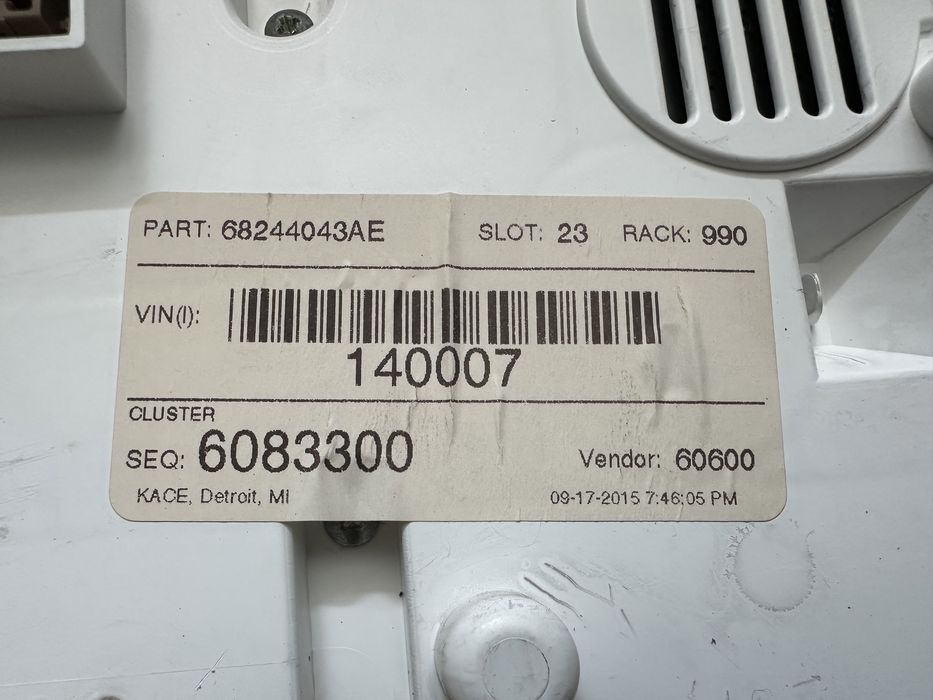 Ceasuri bord Jeep Grand Cherokee : 68244043AE